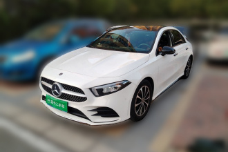 奔驰A级 2021款 A 200 L 运动轿车时尚型