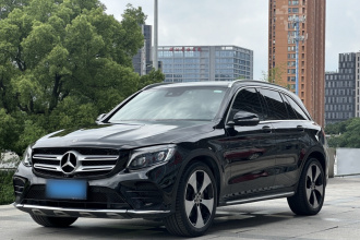 奔驰GLC 2018款 改款 GLC 300 4MATIC 动感型