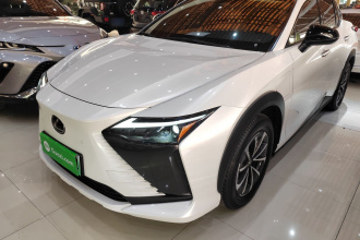 雷克萨斯RZ 2023款 450e 四驱纵享版