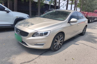 沃尔沃S60 2019款 S60L 改款 T5 智驭菁英版