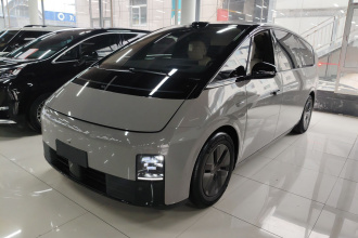 理想汽车 理想MEGA 2025款 Home 家庭特别版