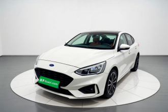 福特 福克斯 2020款 三厢 EcoBoost 180 自动锋潮型