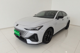 长安UNI-V 2022款 1.5T 尊贵型