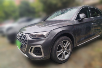 奥迪Q5L 2021款 45 TFSI 豪华动感型