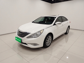 现代 索纳塔 2013款 2.0L 自动领先版