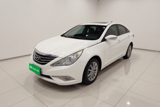 现代 索纳塔 2013款 2.0L 自动领先版