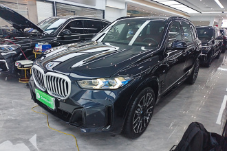 宝马X5 2023款 xDrive 40Li M运动曜夜套装