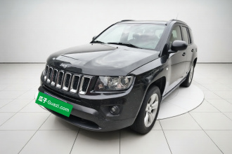 Jeep 指南者(进口) 2015款 2.0L 两驱运动版