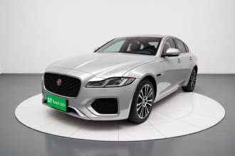 捷豹XFL 2025款 2.0T P250 两驱尊享豪华版