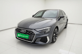 奥迪A3 2024款 A3L Limousine 35 TFSI 时尚运动型