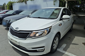 起亚K2 2015款 三厢 1.4L MT GLS