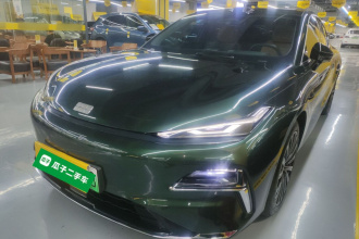 吉利银河 银河星耀8 2025款 130km EM-P 星舰版