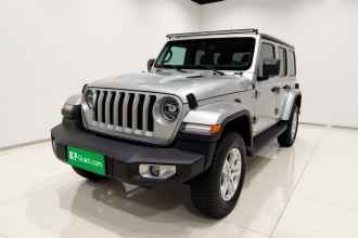 Jeep 牧马人 2018款 2.0T Sahara 四门版