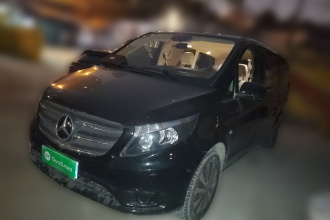 奔驰 威霆 2021款 2.0T 精英版 7座