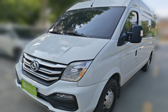上汽大通MAXUS 新途V80 2025款 超值版傲运通 2.0T 手动长轴中顶127Ps 6/7/9座