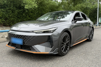 长安UNI-V 2024款 1.5T 尊贵运动型