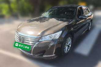 丰田 皇冠 2017款 2.0T 运动版