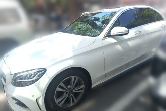 奔驰C级 2019款 C 180 L 时尚型运动版