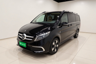 奔驰V级 2022款 V 260 L 长轴距尊贵版