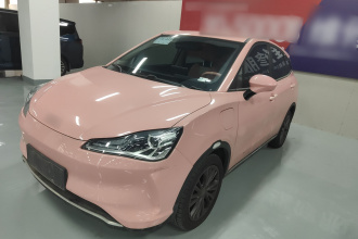 哪吒汽车 哪吒V 2022款 潮 400 Lite 粉色定制款