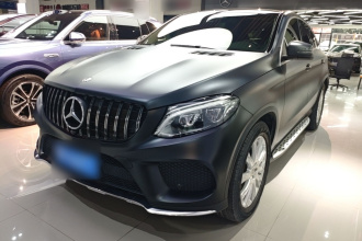 奔驰GLE轿跑 2017款 GLE 320 4MATIC 轿跑SUV