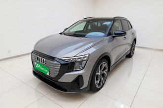 奥迪Q5 e-tron 2022款 40 e-tron 星耀型 机甲套装 逐日版