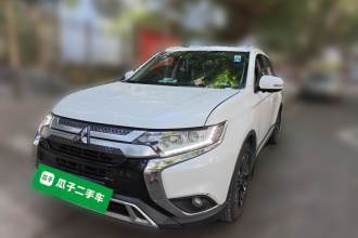 三菱 欧蓝德 2019款 2.0L 两驱畅享版 7座 国VI