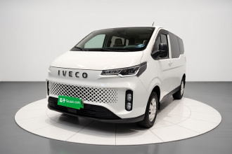 依维柯聚星新能源 2025款 多用途乘用车 77kWh 标轴低顶 5-9座