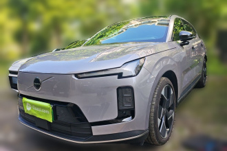 沃尔沃XC70插电式混动 2026款 四驱超长续航Plus