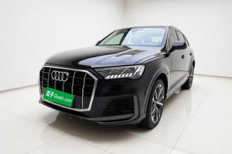 奥迪Q7 2023款 55 TFSI quattro S line运动型