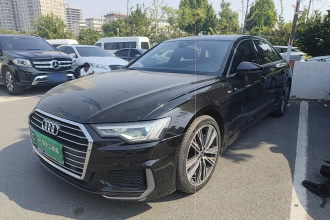 奥迪A6L 2021款 45 TFSI 臻选动感型