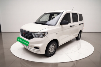 五菱汽车 五菱宏光V 2022款 1.5L劲取版电动助力LAR