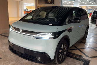 极氪MIX 2025款 长续航智驾版