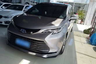 丰田 赛那SIENNA 2023款 2.5L混动 尊贵版