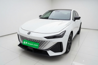 长安UNI-V 2022款 1.5T 尊贵型