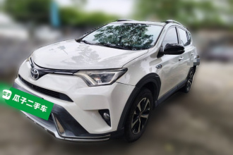 丰田 RAV4荣放 2018款 2.0L CVT两驱风尚X版