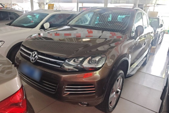 大众 途锐  3.0TSI 豪华型
