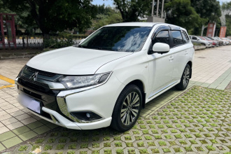 三菱 欧蓝德 2021款 2.0L 两驱畅行版 5座