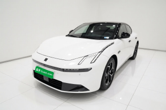 领克10 EM-P 2025款 120四驱Ultra