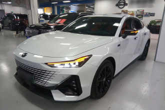 长安UNI-V 智电iDD 2023款  智电iDD 1.5T 113km智趣型（飞快版）