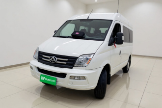 上汽大通MAXUS 新途V80 2023款 2.0T 手动经典傲运通短轴超低顶5/6座