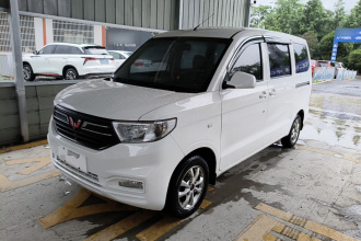 五菱汽车 五菱宏光V 2022款 1.5L劲享版电动助力LAR