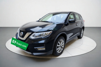 日产 奇骏 2020款 2.0L XL ITS 3rows CVT 2WD智联七座舒适版