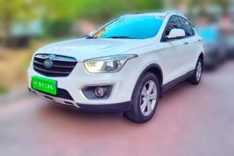 奔腾X80 2016款 2.0L 自动豪华型