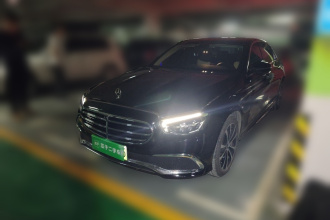 奔驰E级新能源 2022款 改款二 E 350 e L 插电式混合动力运动轿车