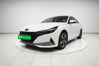 现代 伊兰特 2022款 1.5L CVT LUX尊贵版