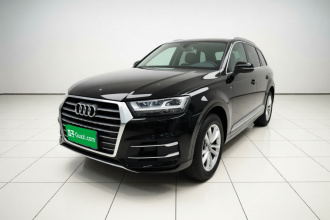 奥迪Q7 2019款 45 TFSI 舒适型