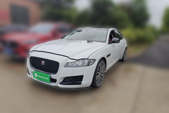 捷豹XFL 2020款 XFL 2.0T P200 两驱赛旗版