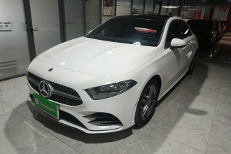 奔驰A级 2022款 改款 A 180 L 运动轿车