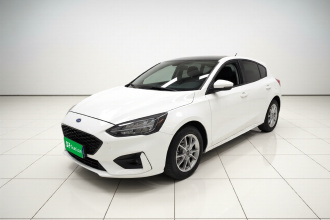 福特 福克斯 2021款 两厢 EcoBoost 180 自动锋潮型